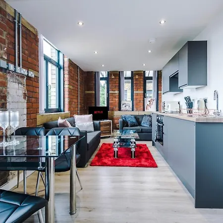 2 Bedroom Duplex In Bradford