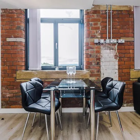2 Bedroom Duplex In Bradford *